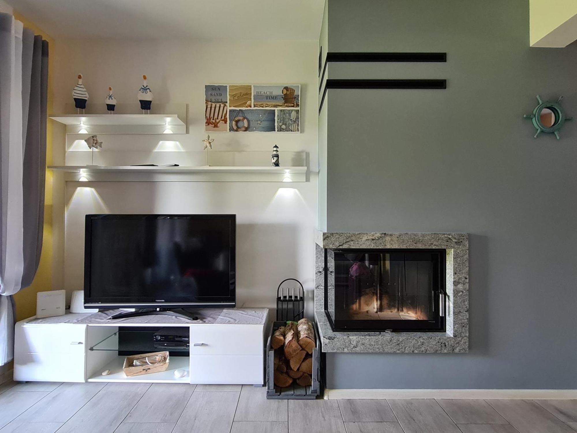 Ferienhaus Lilja Mit Garten, Kamin Und Pool Trzęsacz Eksteriør billede