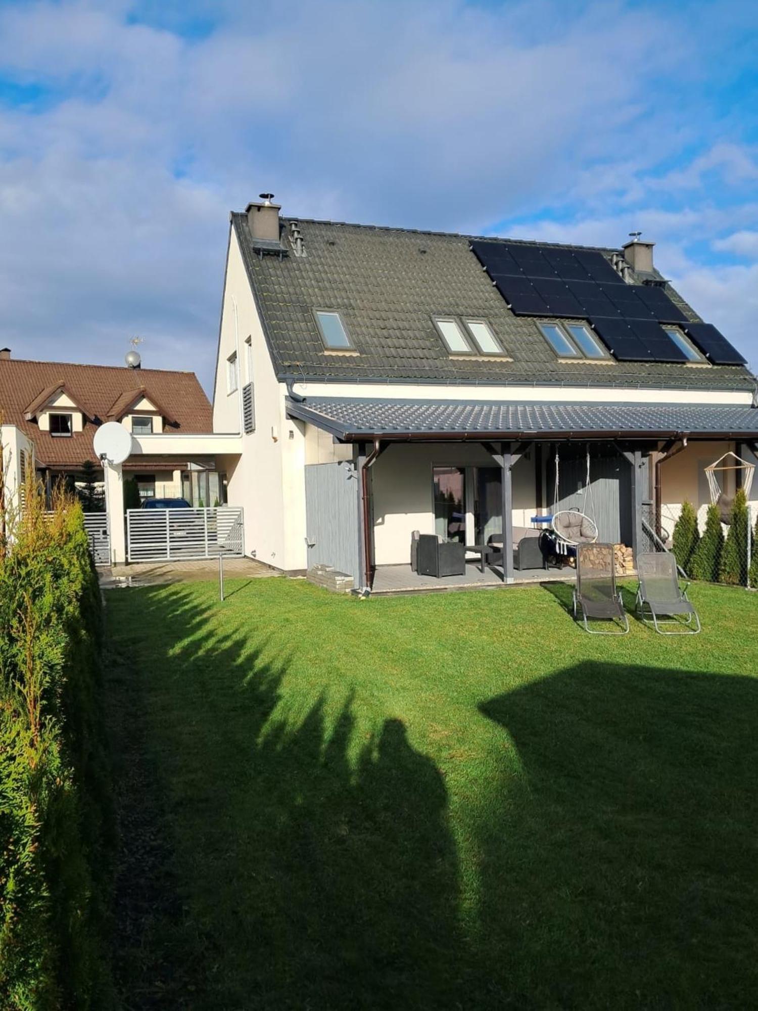 Ferienhaus Lilja Mit Garten, Kamin Und Pool Trzęsacz Eksteriør billede