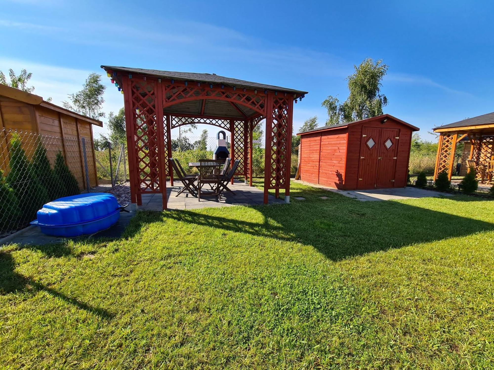 Ferienhaus Lilja Mit Garten, Kamin Und Pool Trzęsacz Eksteriør billede